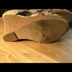 Aldo,Size8(38eu)floral print open toe heel.Worn once.